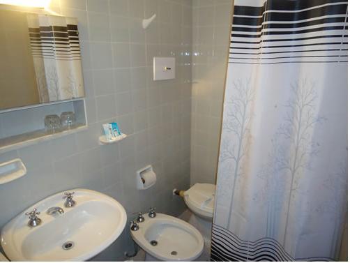 Hosteria Bavaria Villa Gesell Habitación foto